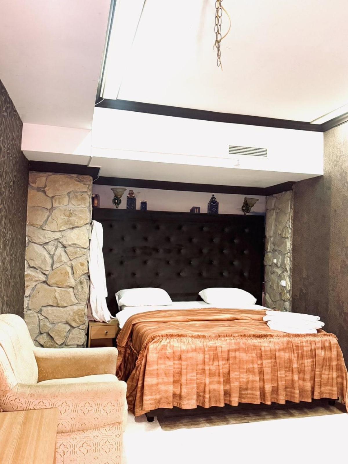 Hotel Cinema Chisinau Eksteriør bilde